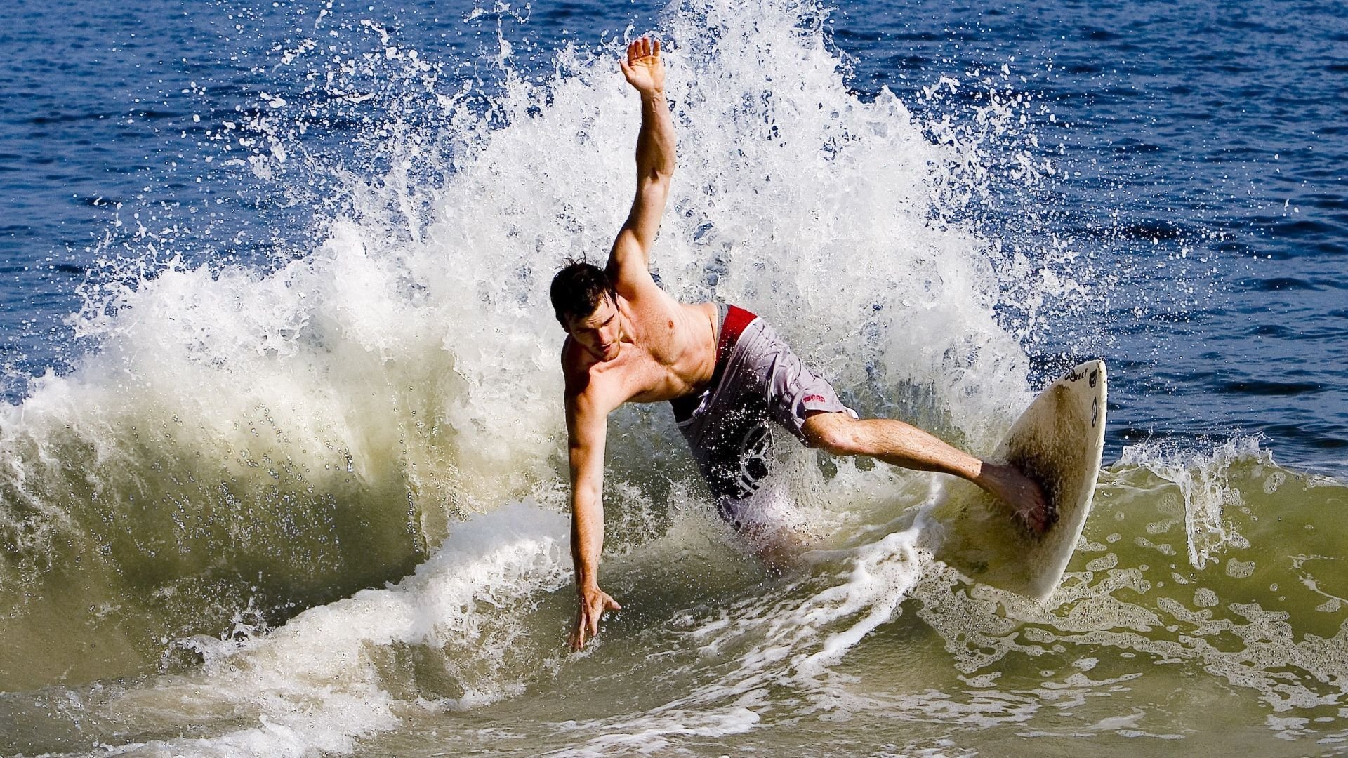 BLG惊险翻盘赛季精彩故事